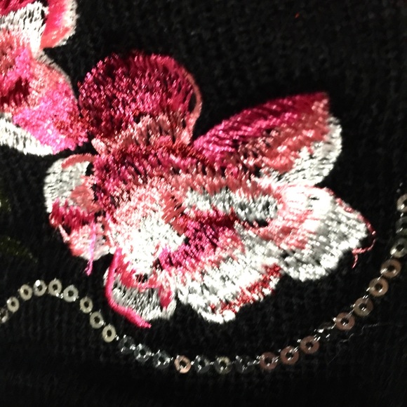 Bebe Knit Hat Beanie Sequins Black Floral NWT - Picture 5 of 6